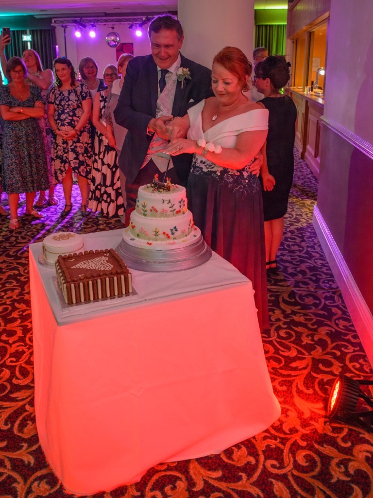 Lightwaves-Hire-Mood-Lighting-Cake-Stand